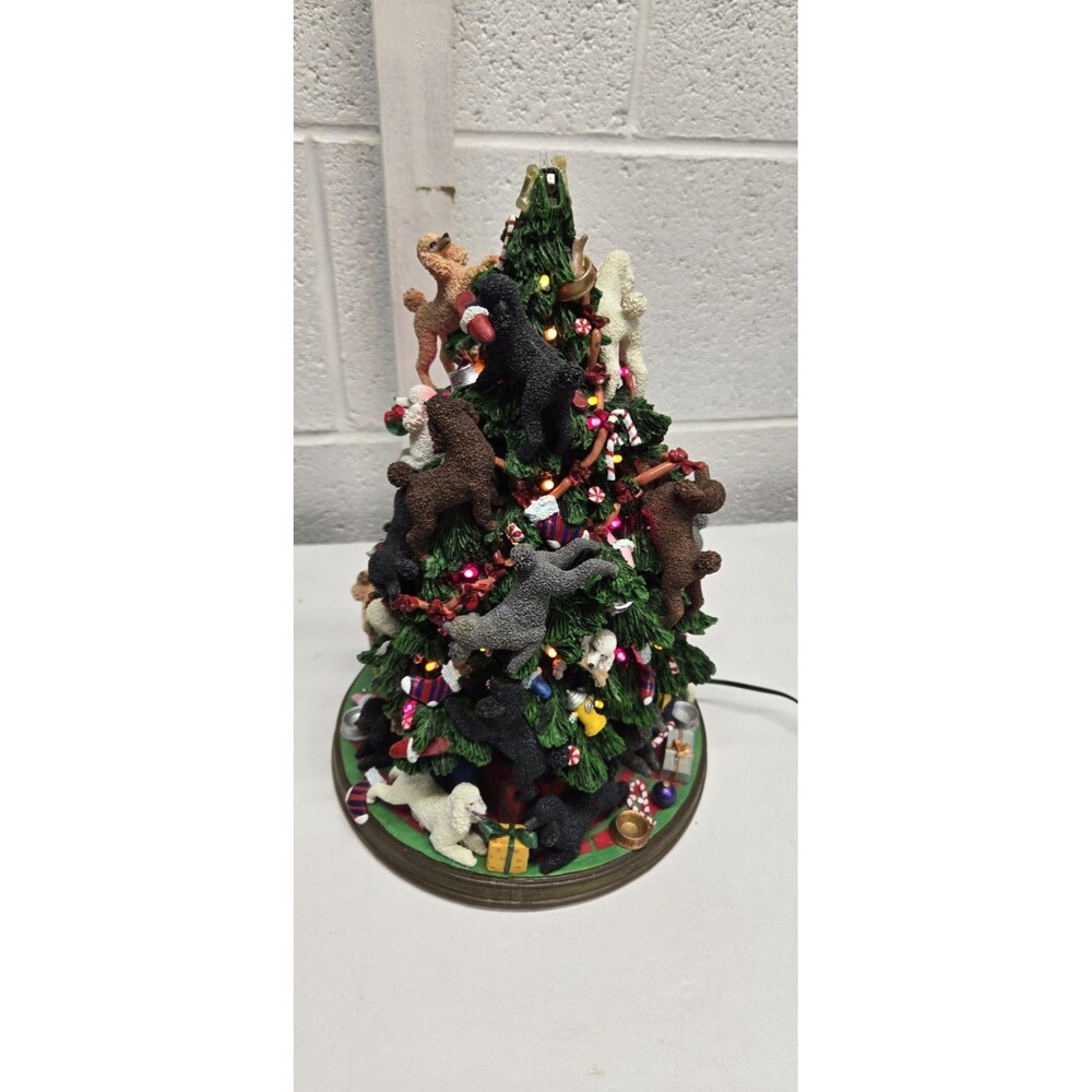 Danbury Mint Lighted Poodle Christmas Tree with Star